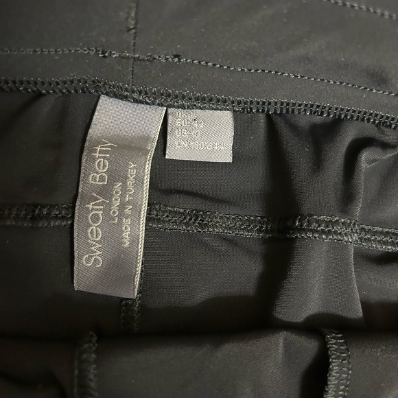 Sweatbetty women’s cropped Black Pants size 10 - Picture 5 of 5
